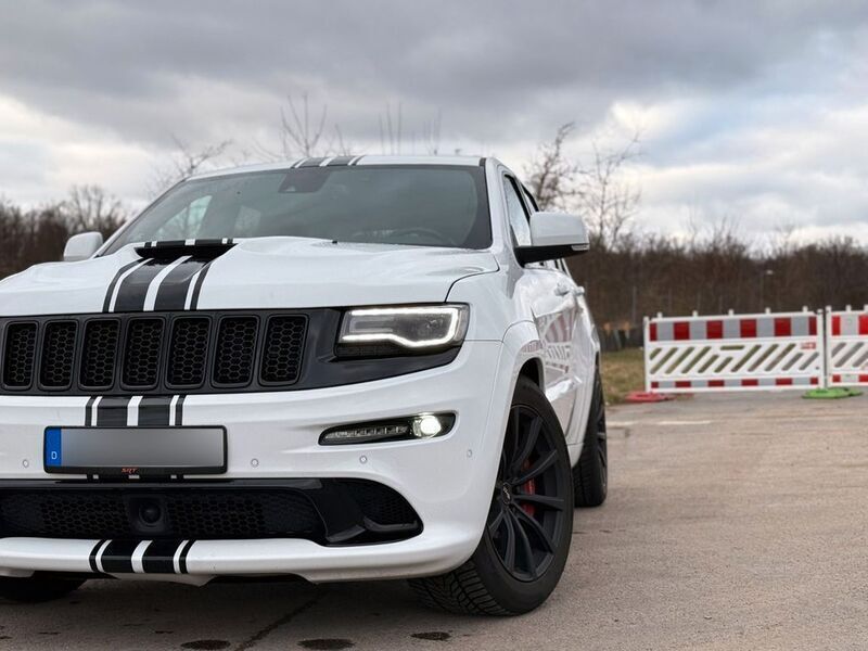Weiß Gebraucht 2017 Jeep Grand Cherokee SRT SUV | 31.500 € (Fairer Preis) - Bild 1/4