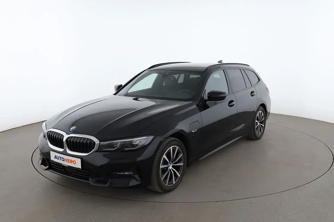 Gebraucht BMW 320e Sport Line 113 PS (83 kW) 2022 Kombi