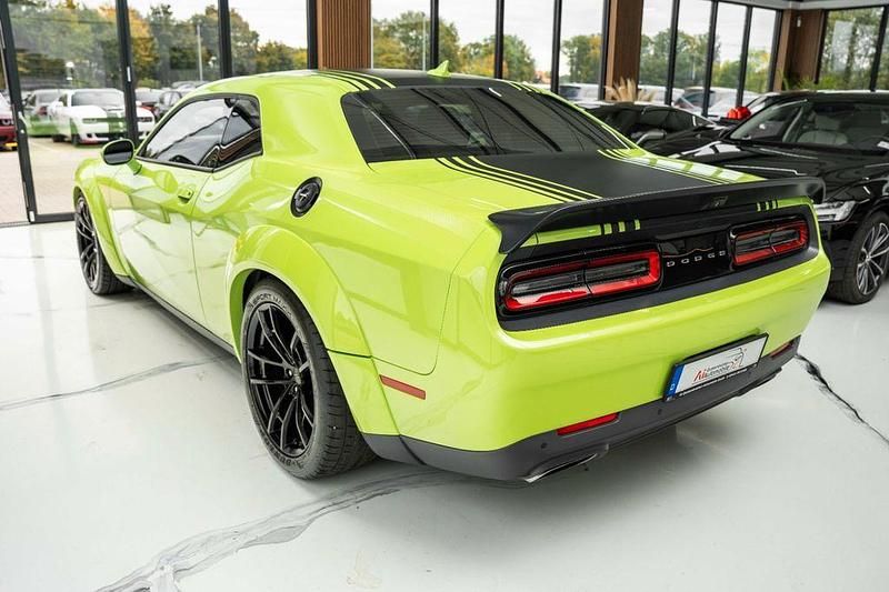 Gebraucht Dodge Challenger 492 PS (361 kW) 2020 Grün Coupé