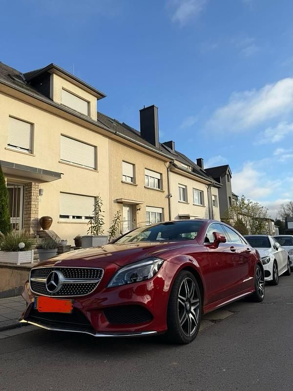 Rot Gebraucht 2015 Mercedes CLS350 AMG Limousine | 25.500 € (Fairer Preis) - Bild 1/4