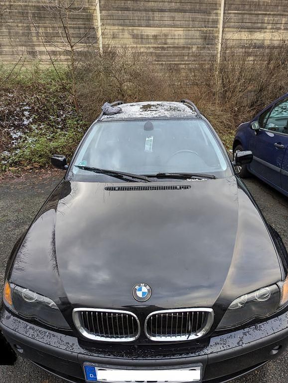 Gebraucht BMW 318 116 PS (85 kW) 2005 Schwarz Kombi