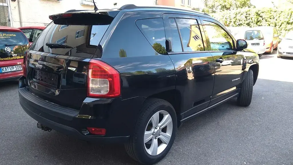 Usata Jeep Compass 170 CV (125 kW) 2012 Verde SUV