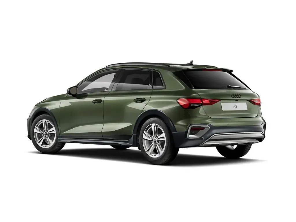 Second-hand Audi A3 Ambiente 150 CP (110 kW) 2025 Verde Berlinǎ