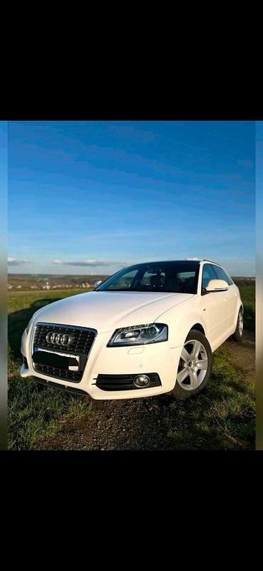 Gebraucht Audi A3 S-Line 160 PS (117 kW) 2009 Weiß Kleinwagen