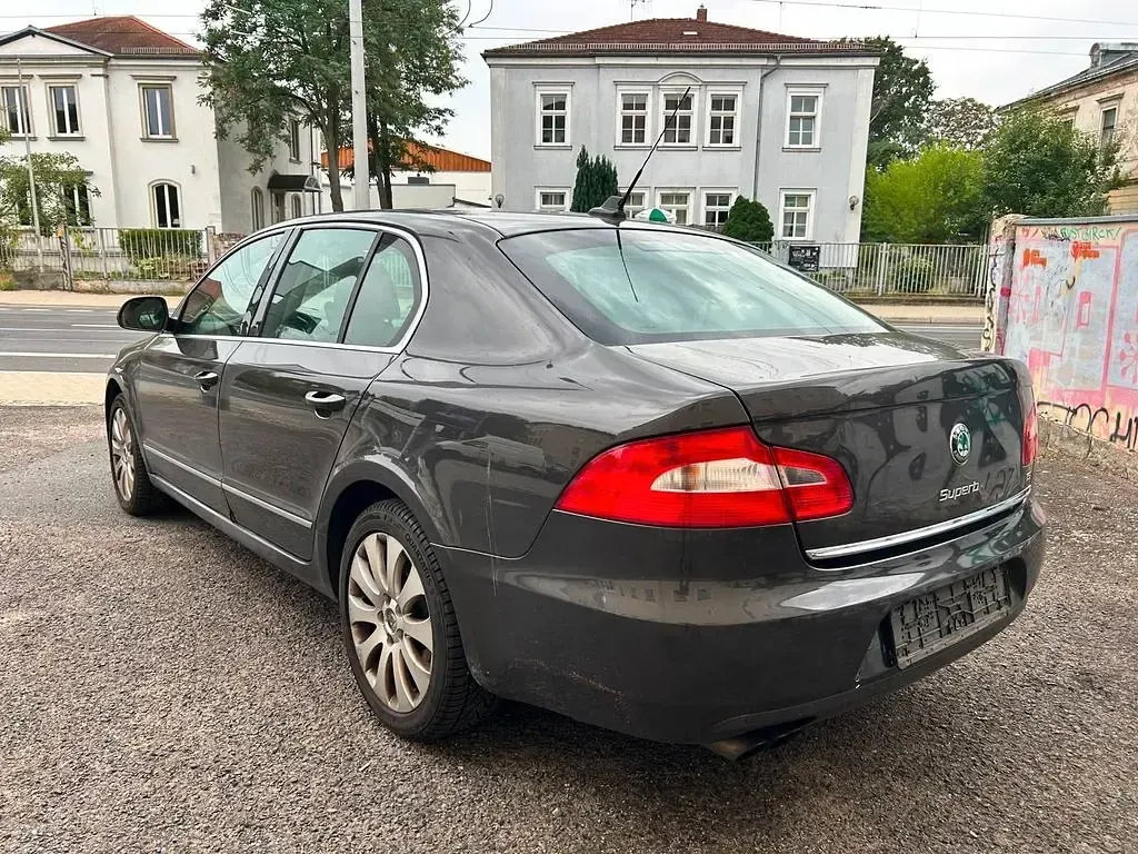 Gebraucht Skoda Superb Elegance 160 PS (117 kW) 2009 Limousine
