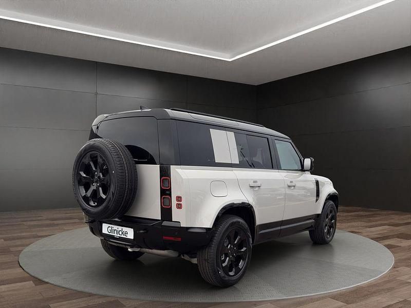 Neu Land Rover Defender SE Dynamic 349 PS (256 kW) 2025 Borasco grey SUV