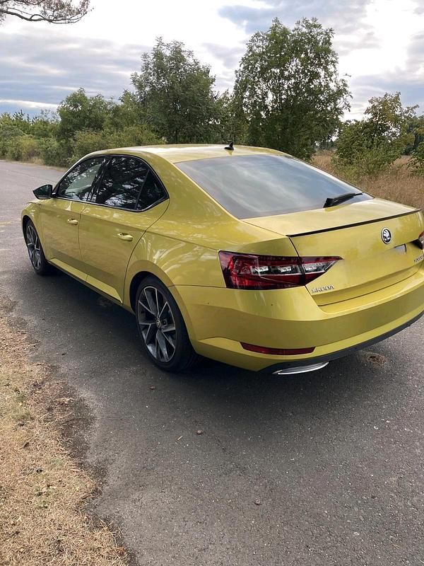 Gebraucht Skoda Superb SportLine 2018 Andere farben Limousine