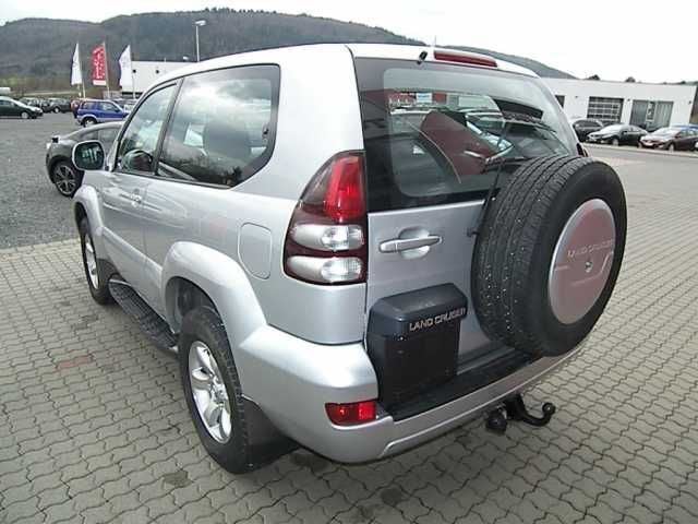 Gebraucht Toyota Land Cruiser 163 PS (119 kW) 2004 Silber metallic SUV