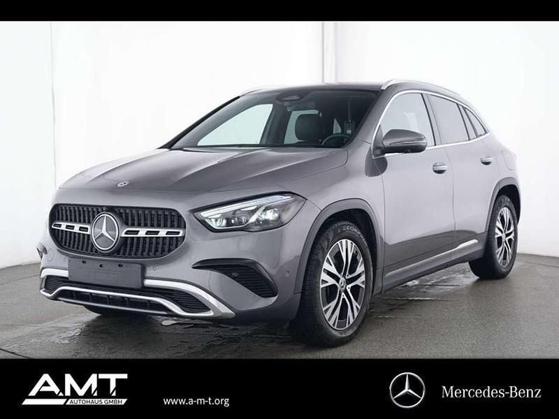 Mountaingrau Gebraucht 2024 Mercedes GLA220 SUV | 43.980 € (Guter Preis) - Bild 1/4