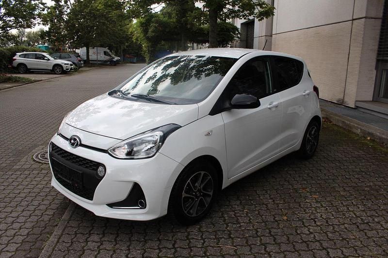 Polar white / sol Gebraucht 2019 Hyundai i10 YES! Kleinwagen | 9.300 € - Bild 1/4