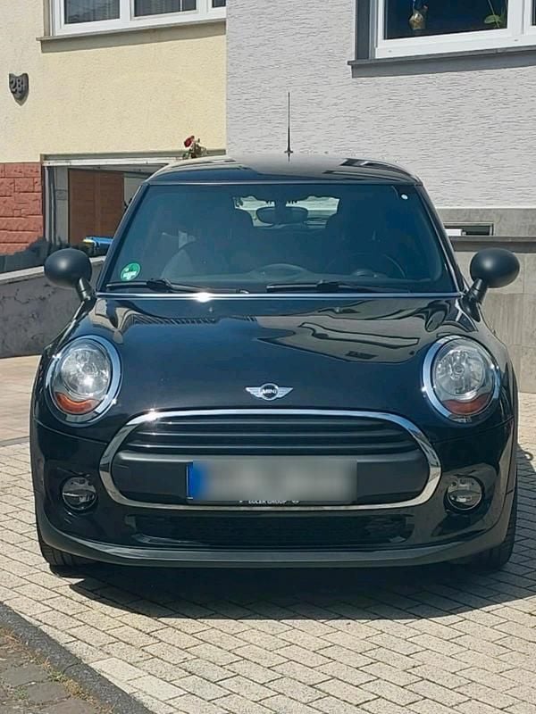 Schwarz Gebraucht 2017 Mini ONE Kleinwagen | 10.999 € (Guter Preis) - Bild 1/4