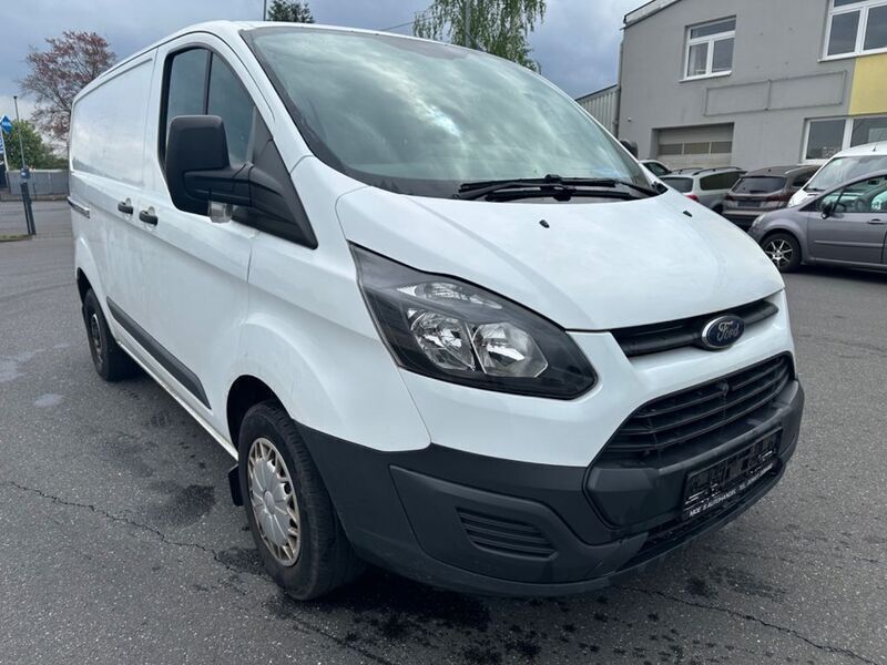 Gebraucht Ford Transit Custom 101 PS (74 kW) 2016 Frostweiß Van / Kleinbus