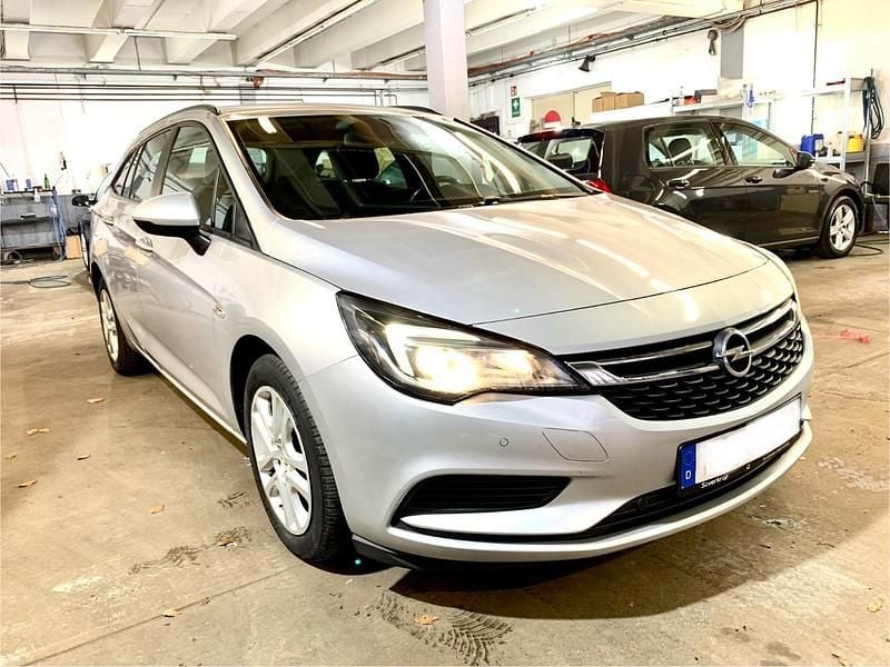 Gebraucht Opel Astra 150 PS (110 kW) 2016 Silber Kombi
