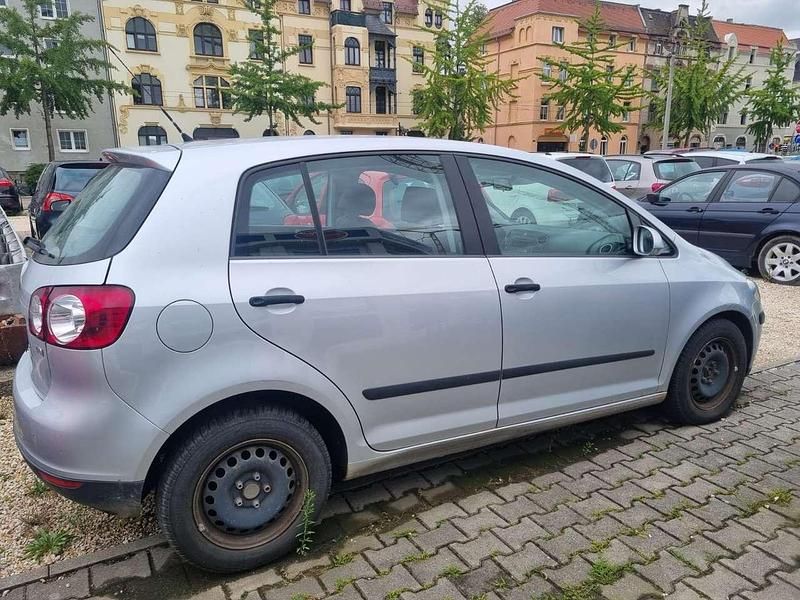 Gebraucht VW Golf IV Trendline 140 PS (102 kW) 2006 Reflexsilber metallic Kleinwagen