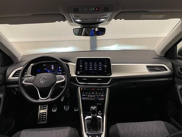Gebraucht VW T-Roc Move 116 PS (85 kW) 2023 Grau SUV