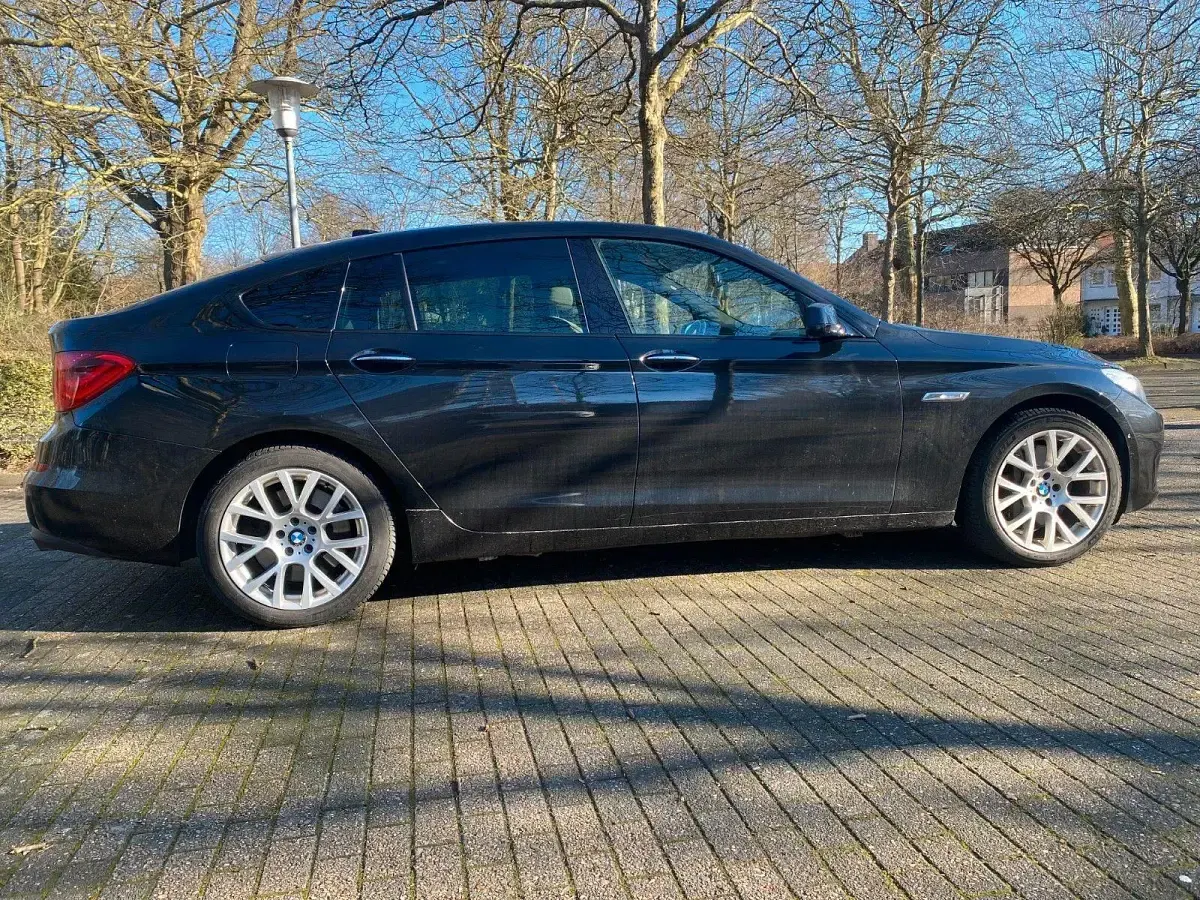 Gebraucht BMW 550 Shadowline 408 PS (300 kW) 2010 Schwarz Limousine