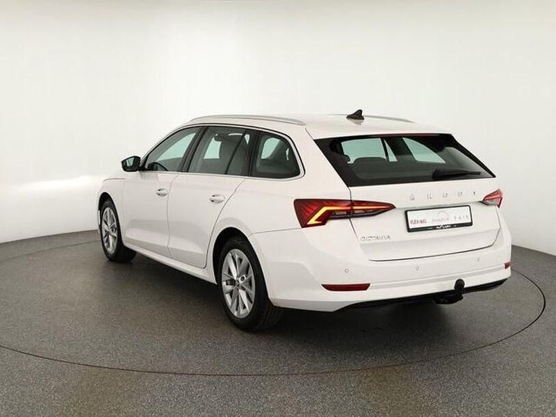 Gebraucht Skoda Octavia Style 150 PS (110 kW) 2022 Weiß Kombi