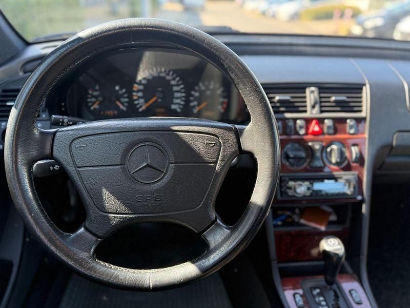 Gebraucht Mercedes C280 Classic 197 PS (144 kW) 1998 Schwarz Kombi