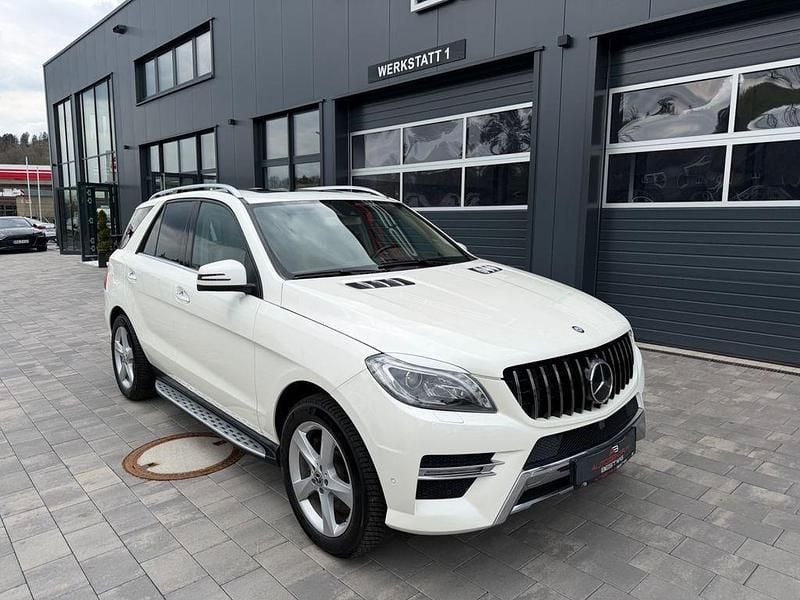 Gebraucht Mercedes ML500 408 PS (300 kW) 2013 Weiß SUV