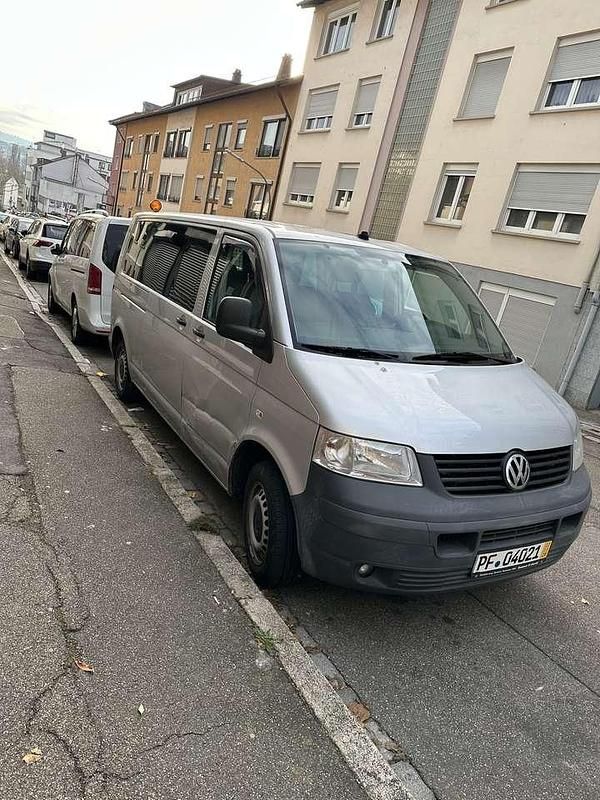Gebraucht VW T5 131 PS (96 kW) 2009 Grau Van
