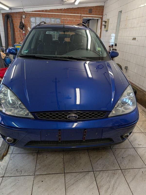 Second-hand Ford Focus ST 173 CP (127 kW) 2003 Albastru Break