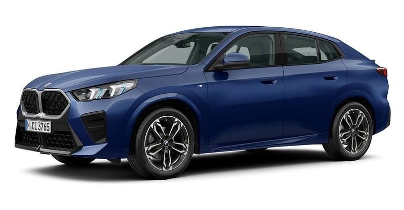 Blau Gebraucht 2024 BMW X2 Luxury Line SUV | 48.280 € (Etwas zu teuer) - Bild 1/4