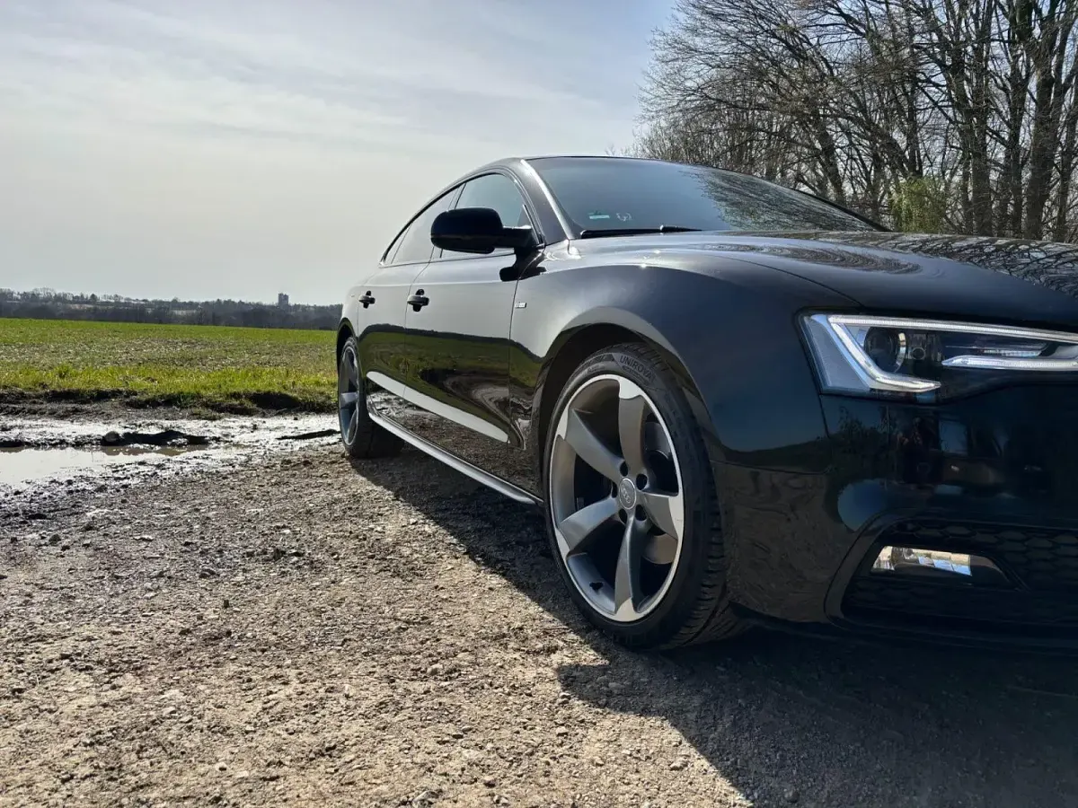 Gebraucht Audi A5 Sportback Design 177 PS (130 kW) 2016 Schwarz Kleinwagen