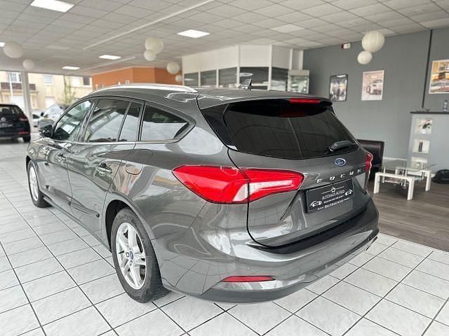 Gebraucht Ford Focus 120 PS (88 kW) 2020 Grau Kombi