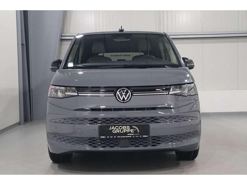 Gebraucht VW Multivan Life 150 PS (110 kW) 2025 Grau Van