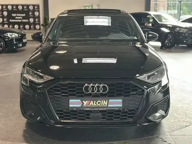 Gebraucht Audi A3 Advanced 116 PS (85 kW) 2023 Schwarz Limousine