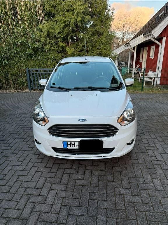 Gebraucht Ford Ka Cool & Sound Edition 86 PS (63 kW) 2017 Weiß Limousine