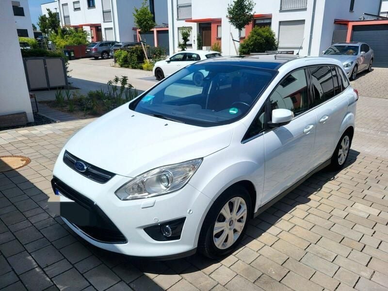 Weiß Gebraucht 2012 Ford Grand C-Max Titanium Van / Kleinbus | 5.499 € (Guter Preis) - Bild 1/4