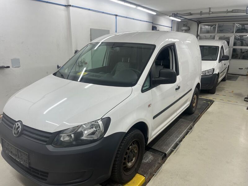 Weiß Gebraucht 2012 VW Caddy Van / Kleinbus | 6.990 € (Fairer Preis) - Bild 1/4