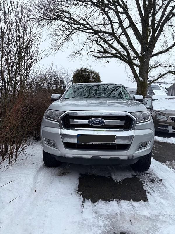 Gebraucht Ford Ranger 160 PS (117 kW) 2018 Silber Abholung