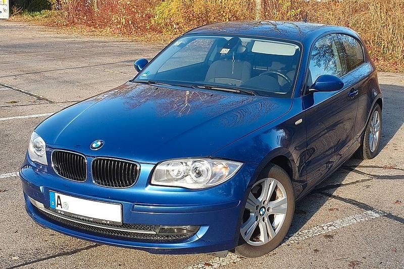 Blau Gebraucht 2008 BMW 118 Advantage Kleinwagen | 3.490 € (Fairer Preis) - Bild 1/4