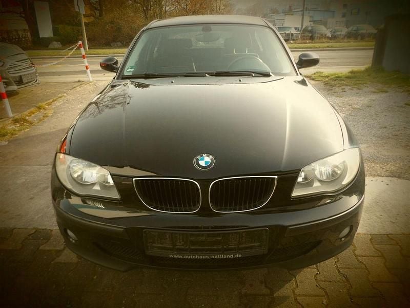 Gebraucht BMW 116 Advantage 116 PS (85 kW) 2007 Schwarz Kleinwagen