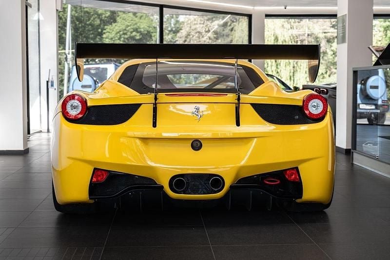 Gebraucht Ferrari 458 570 PS (419 kW) 2012 Gelb