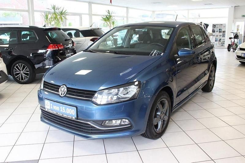 Blue silk metallic Gebraucht 2016 VW Polo Comfortline Limousine | 13.500 € (Fairer Preis) - Bild 1/4