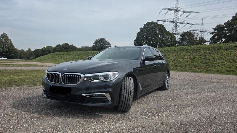 Grau Gebraucht 2019 BMW 540 Efficient Dynamics Kombi | 36.900 € (Fairer Preis) - Bild 1/4