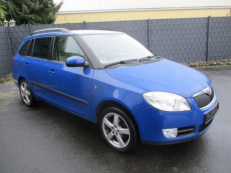 Blau Gebraucht 2009 Skoda Fabia Kombi | 1.900 € (Guter Preis) - Bild 1/4