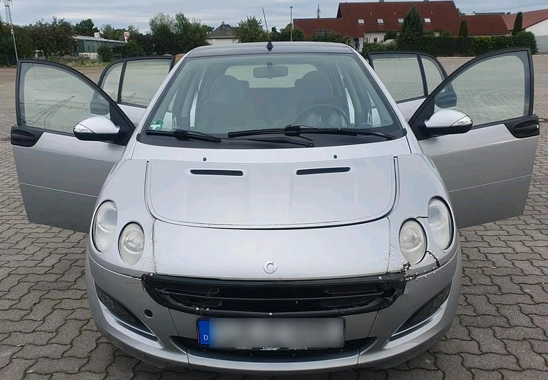 Silber Gebraucht 2004 Smart ForFour Kleinwagen | 600 € (Fairer Preis) - Bild 1/4