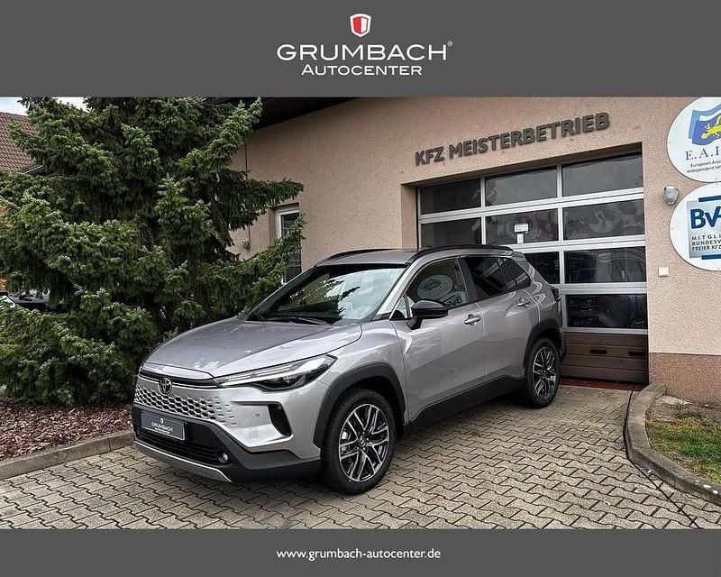 Neu Toyota Corolla Cross Style 178 PS (130 kW) 2026 Grau SUV