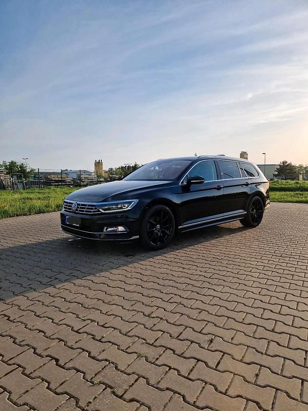 Gebraucht VW Passat R-line 190 PS (139 kW) 2016 Schwarz Kombi