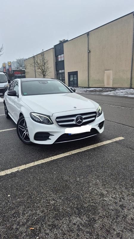 Gebraucht Mercedes E400 340 PS (250 kW) 2018 Weiß Limousine