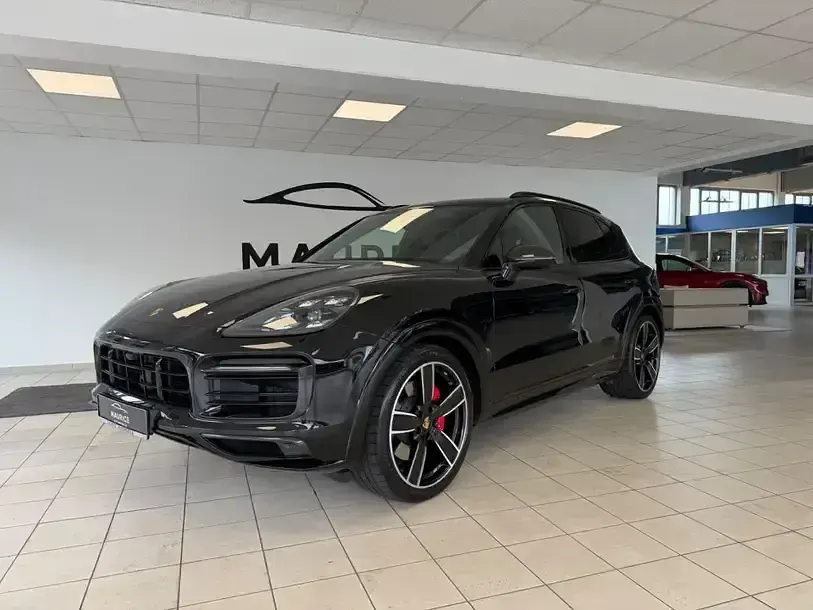 Gebraucht Porsche Cayenne GTS Chrono 460 PS (338 kW) 2021 Schwarz SUV