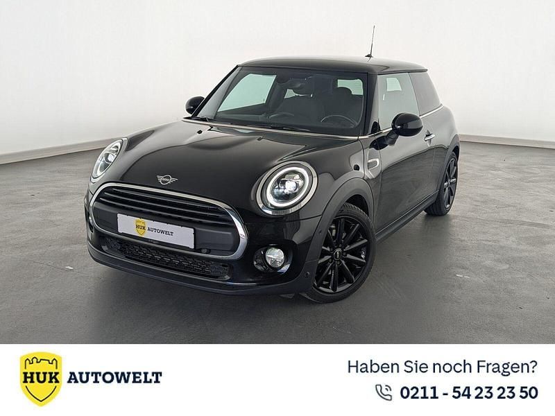 Second-hand Mini ONE 102 CP (75 kW) 2018 Negru Hatchback
