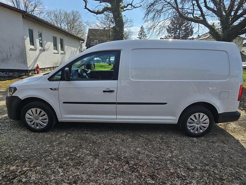 Gebraucht VW Caddy Maxi 102 PS (75 kW) 2016 Weiß Van / Kleinbus
