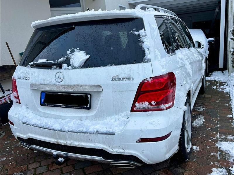 Gebraucht Mercedes GLK250 Sport 204 PS (150 kW) 2013 Weiß SUV