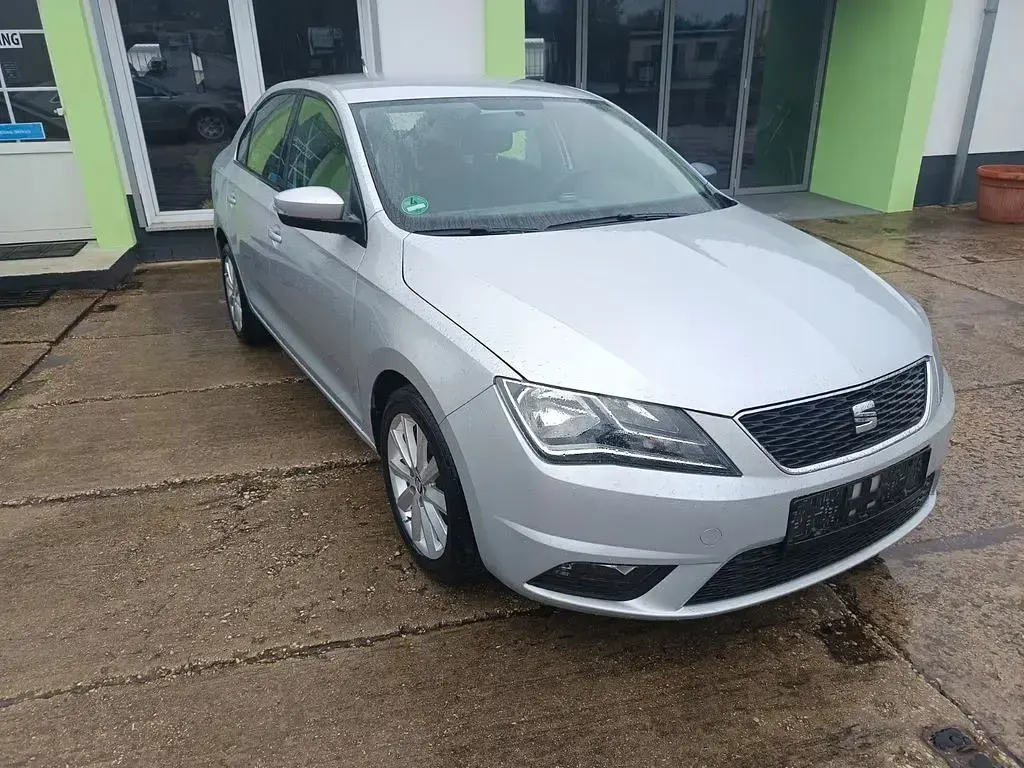 Occasion Seat Toledo Reference 95 ch (69 kW) 2018 Argent Citadine