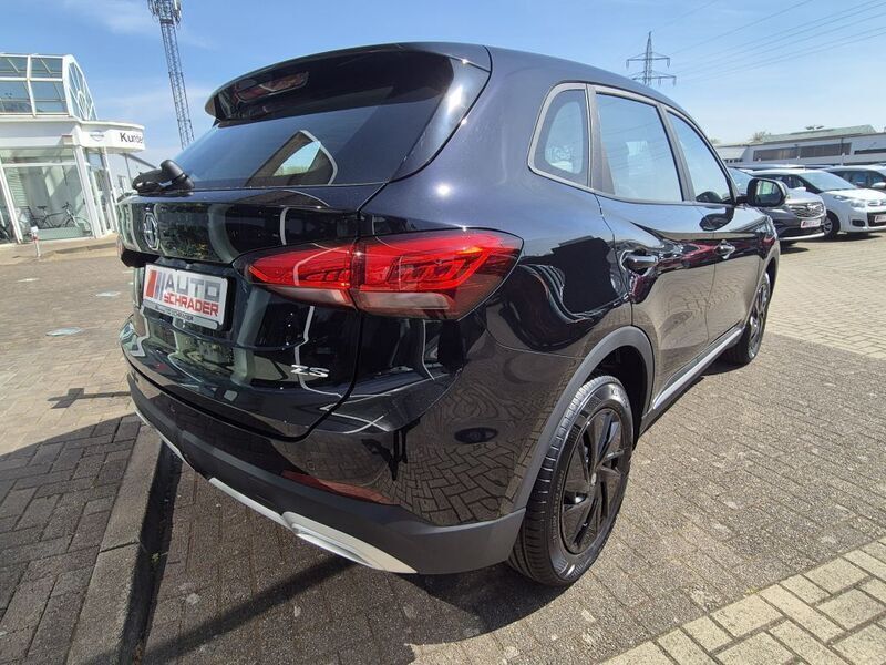 Neu MG ZS 116 PS (85 kW) 2025 Schwarz Limousine
